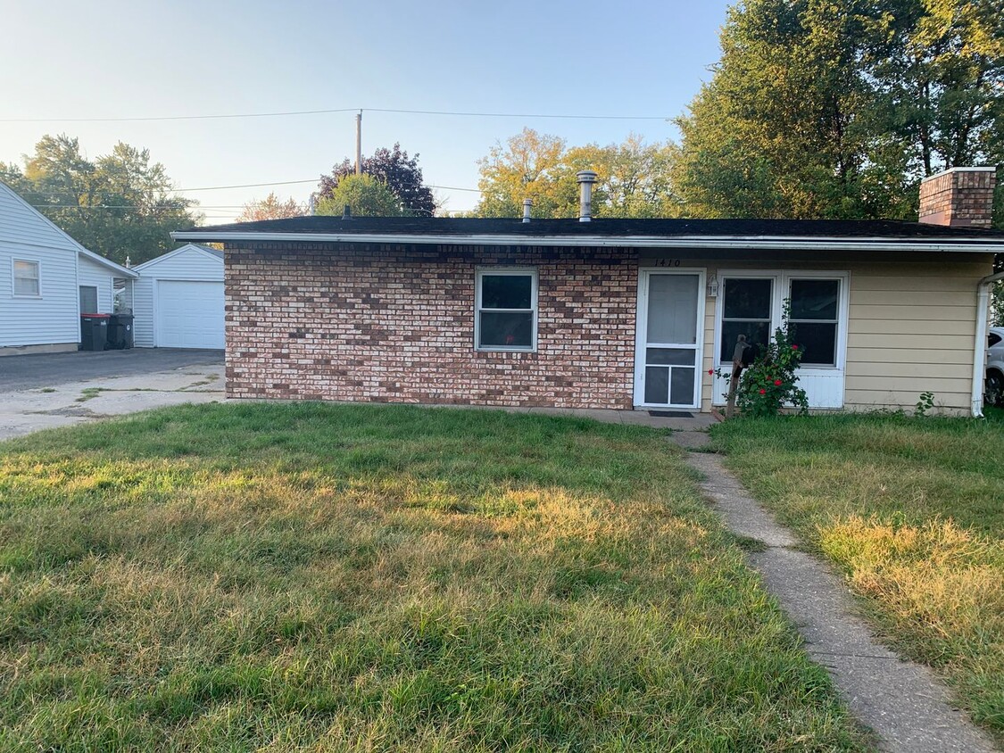 Foto principal - Beautiful 3 bedroom home located in Pekin