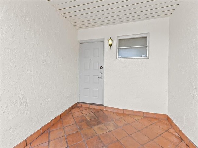 Building Photo - 2226 Nova Village Dr