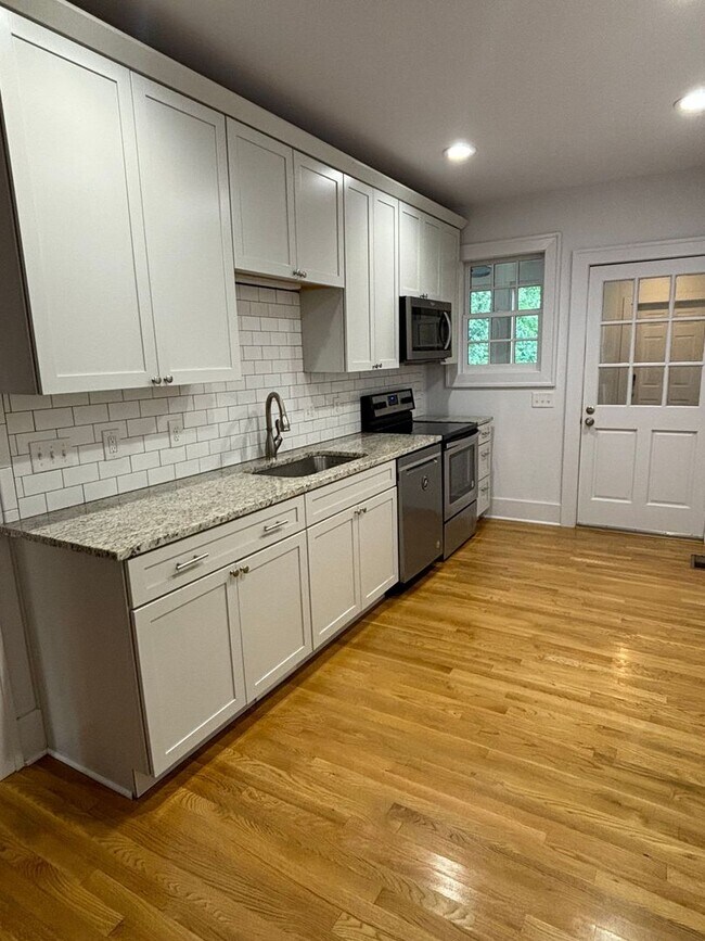 Foto del edificio - 1609 Linden Ave