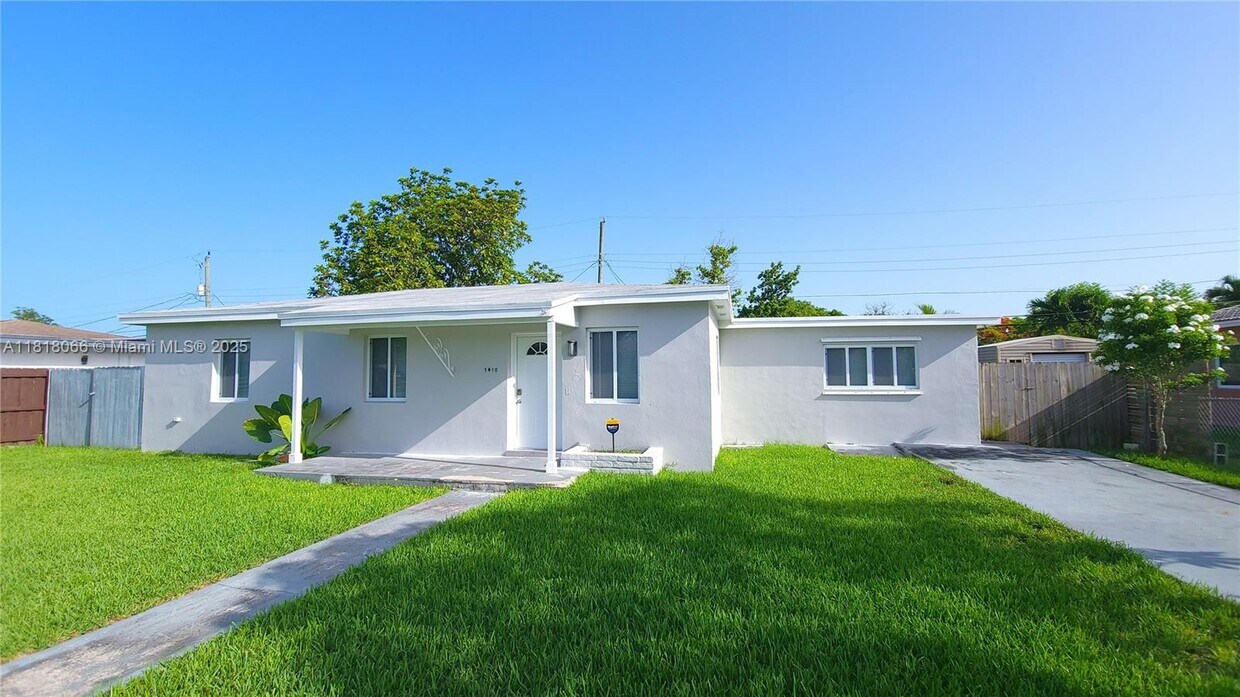 Primary Photo - 7410 SW 37th St