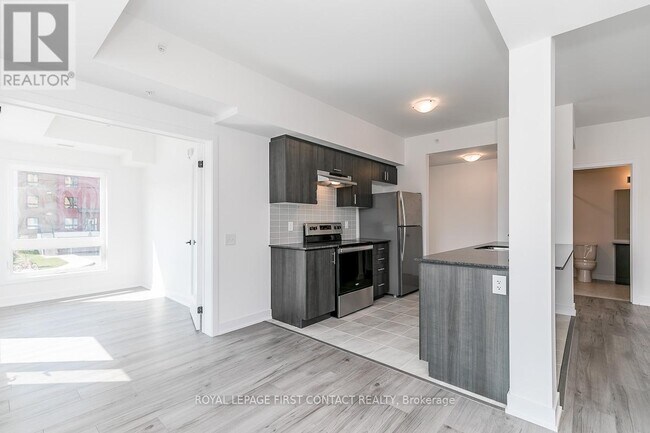Photo du bâtiment - 8-108 Culinary Ln