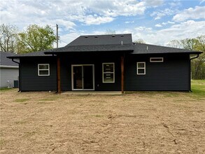 Building Photo - 4 Shetland Cir