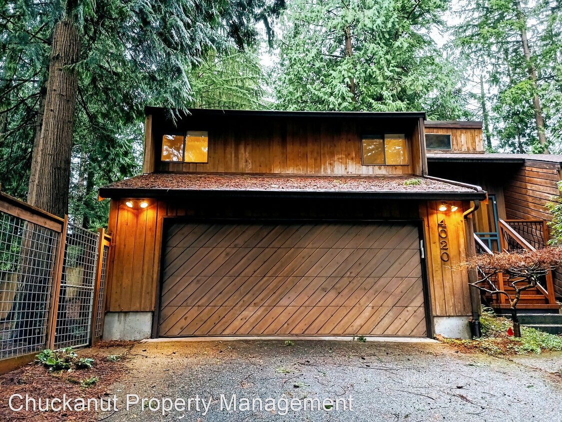 Primary Photo - 3 br, 2.5 bath House - 4020 Willowbrook Lane