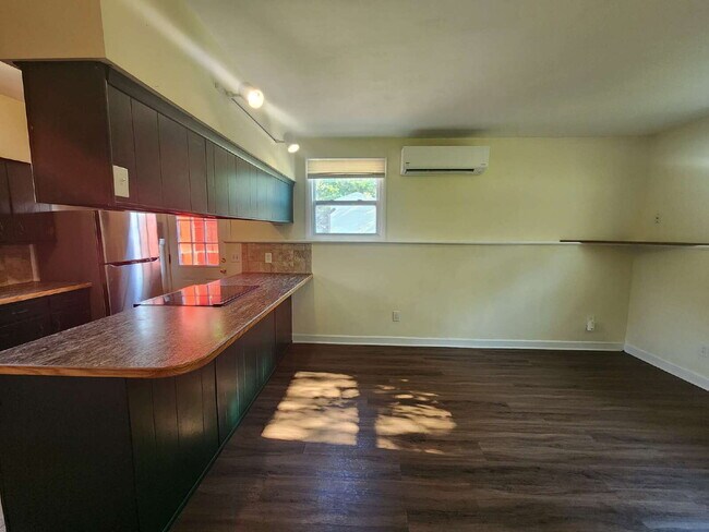 Foto del edificio - 5904 Edson St