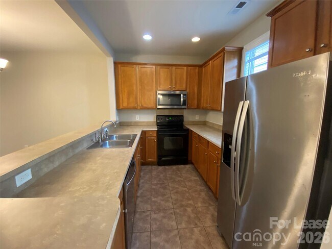 Foto del edificio - 10310 McGoogan Ln