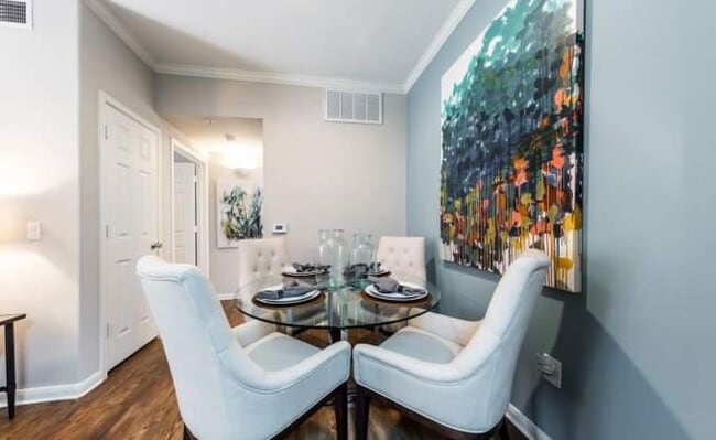 Building Photo - 2 bedroom in Houston TX 77063