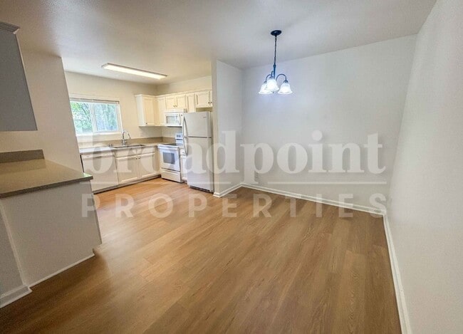 Building Photo - 2536 White Oak Pl