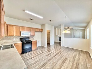 Building Photo - 2221 Pearson Way