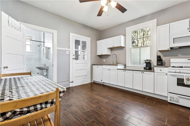 Photo - 915 Madison St House