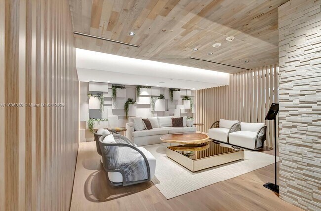 Foto del edificio - 2301 Collins Ave