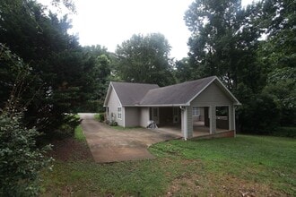 Building Photo - 950 Stage Rd