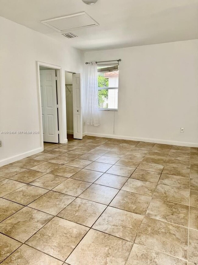 Building Photo - 9203 SW 170th Ct