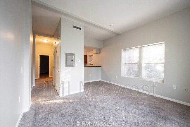 Building Photo - 522 Fletcher Ave