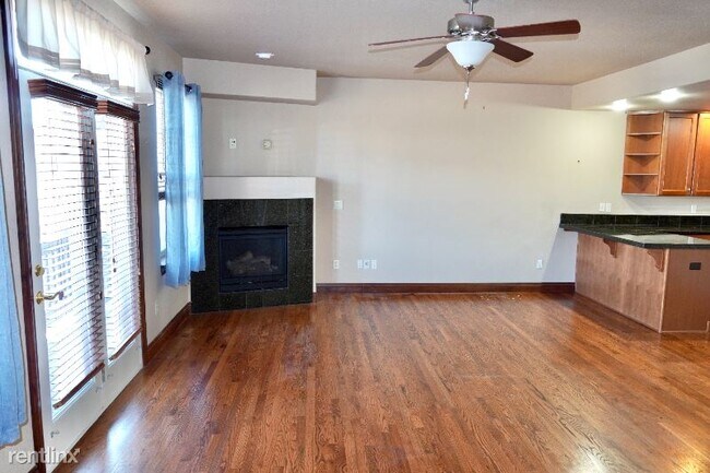 Foto del edificio - 5860 Canyon Reserve Heights