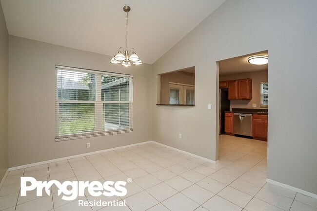 Building Photo - 1418 High Knoll Dr