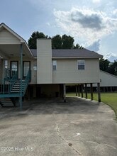Building Photo - 102 Derwent Ct