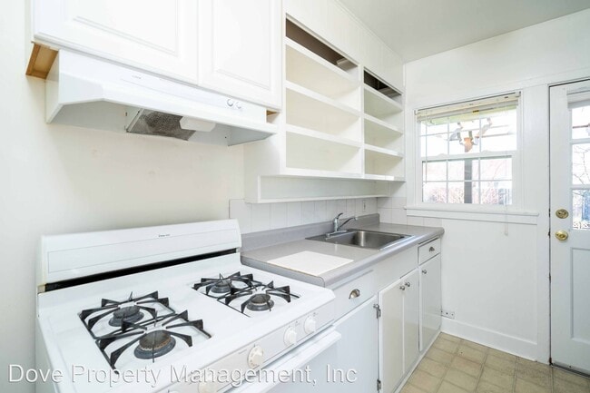 Building Photo - 2 br, 1 bath House - 2906 E 27th Street