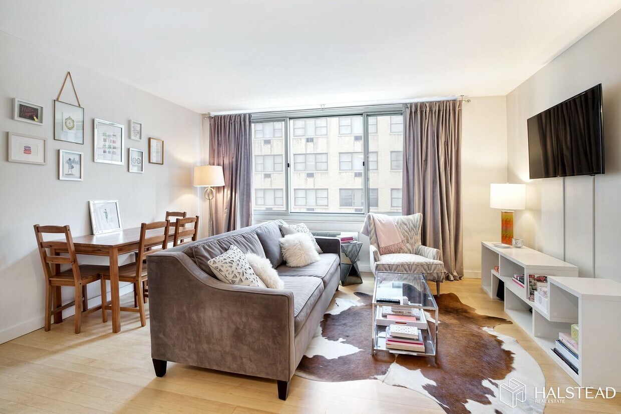 Foto principal - 333 E 45th St