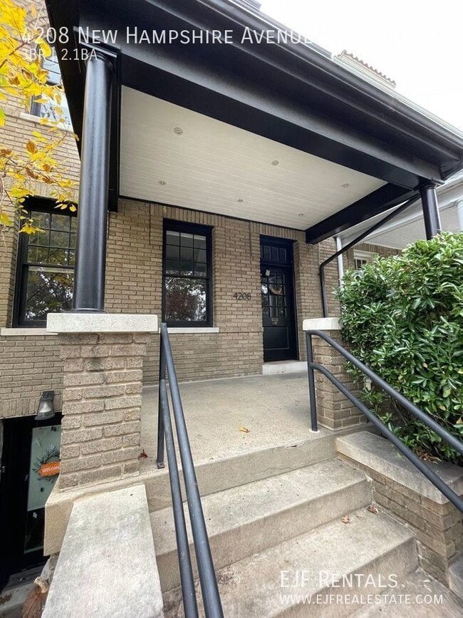 Foto del edificio - 4208 New Hampshire Ave NW