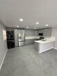 Foto principal - 4111 Stirling Rd