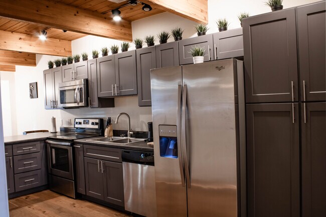 Kitchen - 3646 N 38th St