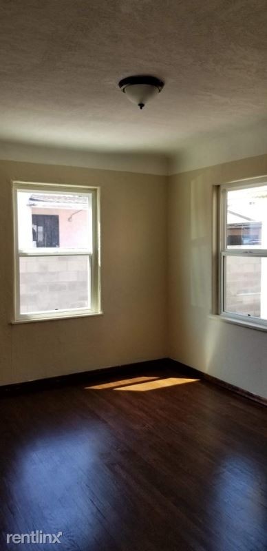 Building Photo - 1 br, 1 bath Apartment - 5927 Pine Ave