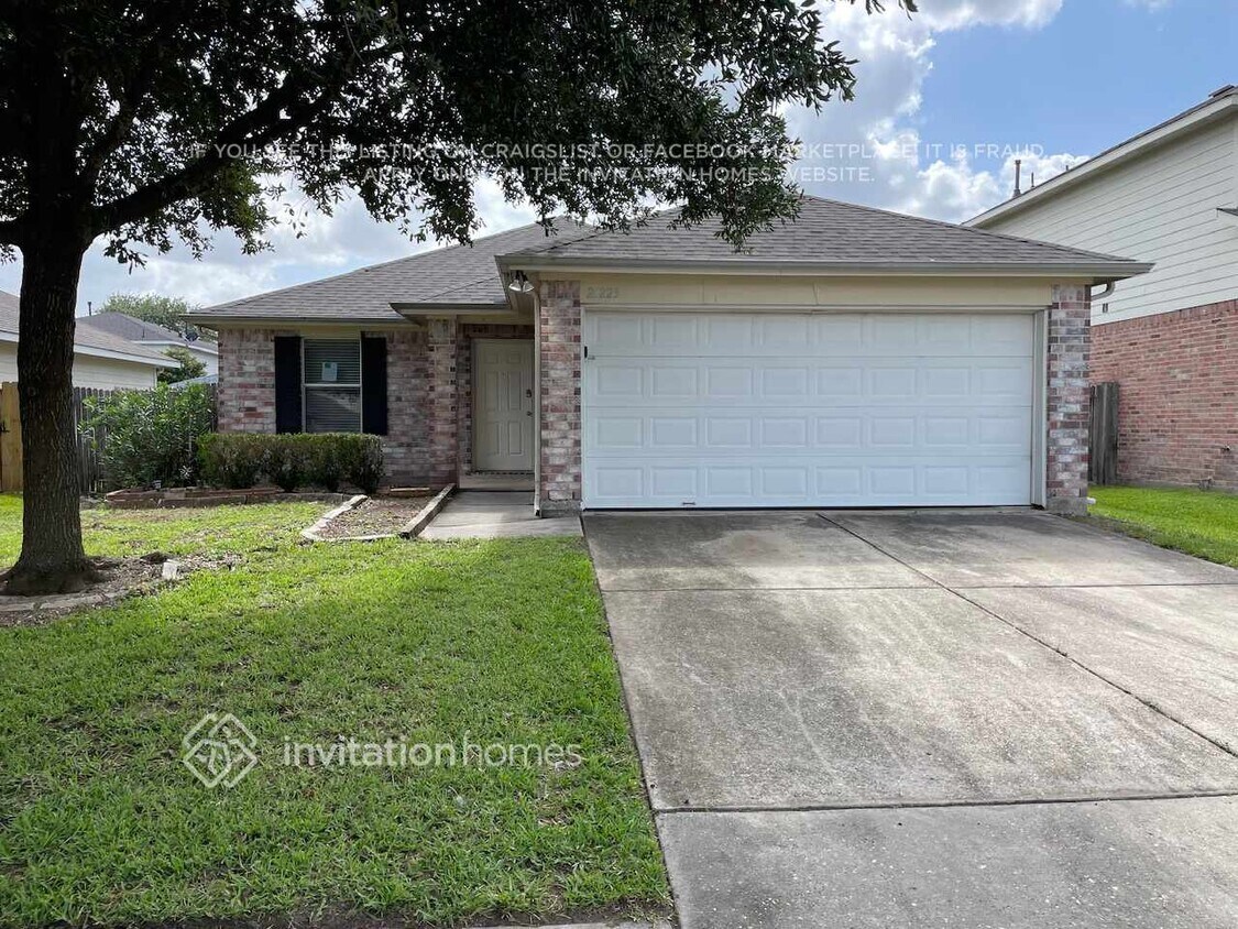 Foto principal - 21223 Rezanof Rd