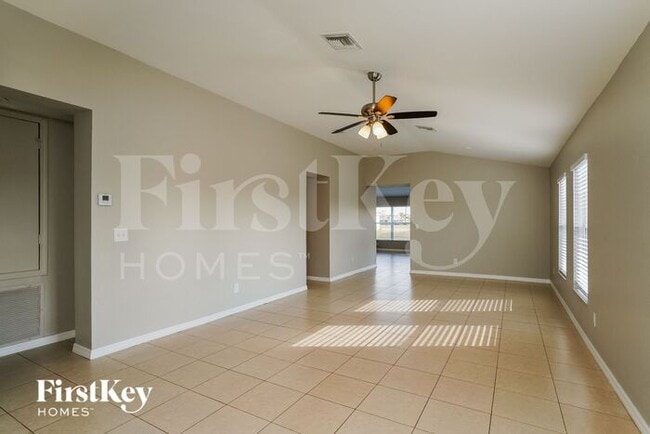 Building Photo - 25453 Bandito Ct
