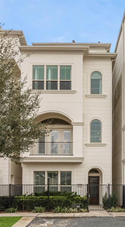 Building Photo - 4013 Lillian St