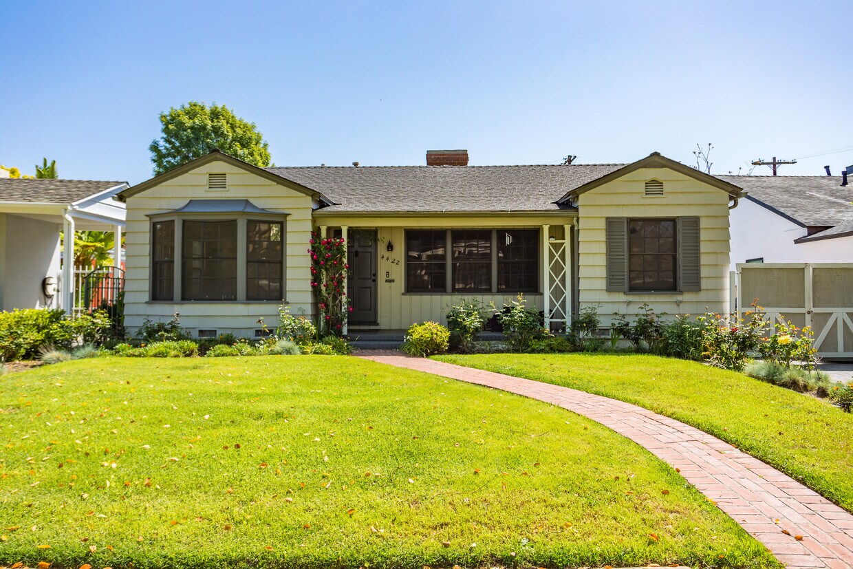 19 Houses for Rent in Toluca Lake, CA Westside Rentals