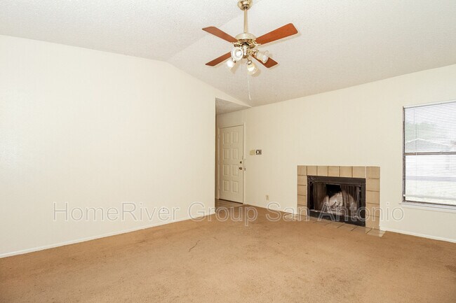 Foto del edificio - 5114 Mayspring