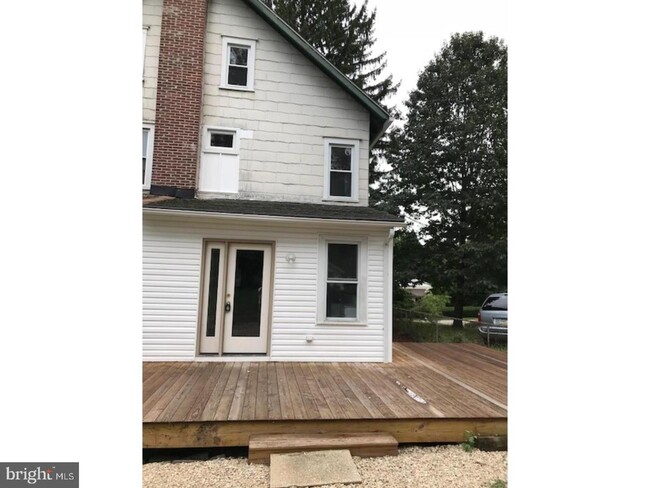 Building Photo - 39 Bishop Hollow Rd