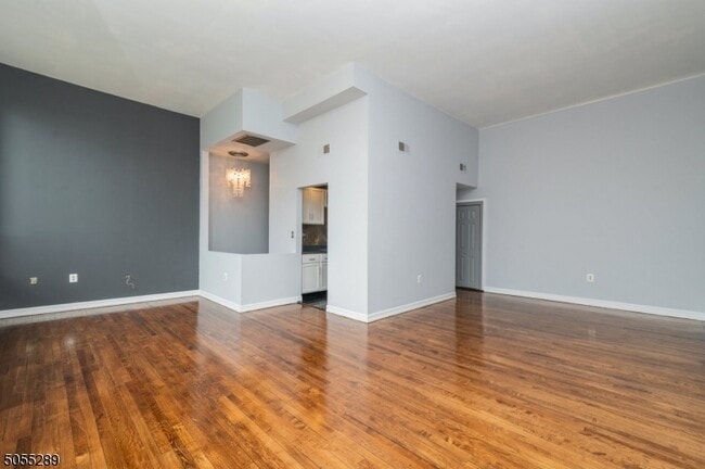 Foto del edificio - 15 Glenridge Ave
