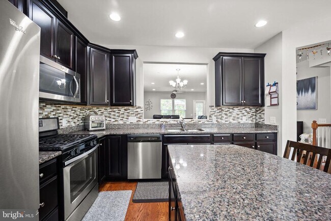 Foto del edificio - 1738 Beacon Ln