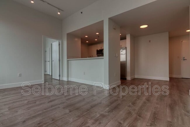 Building Photo - 1401 Jackson St
