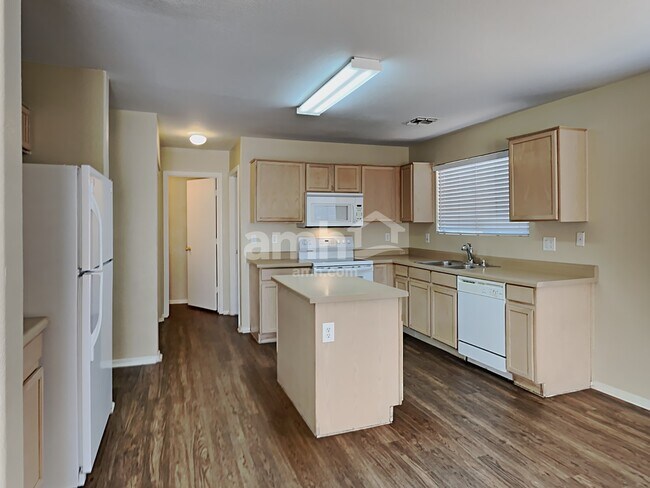 Foto del edificio - 7926 N 54th Dr