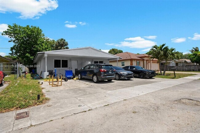 Building Photo - 2731 NW 14th St