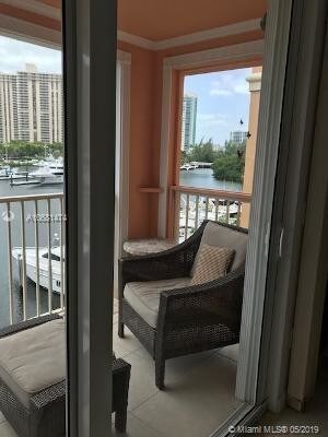 Building Photo - 19901 E Country Club Dr