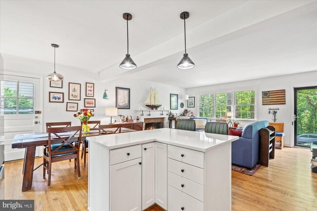 Foto del edificio - 809 E Timber Branch Pkwy