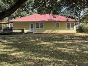 Building Photo - 2418 N University Ave