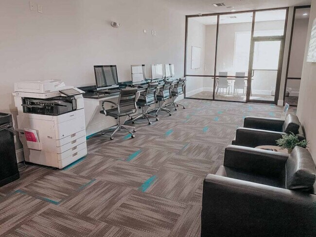 Foto del edificio - 1010 S Dunn Ave