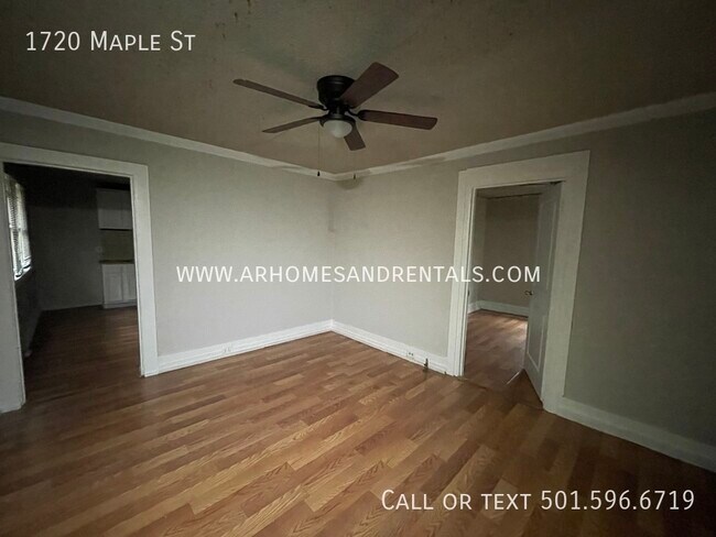 Foto del edificio - 1720 Maple St | $695 | 2 beds, 1 full bath