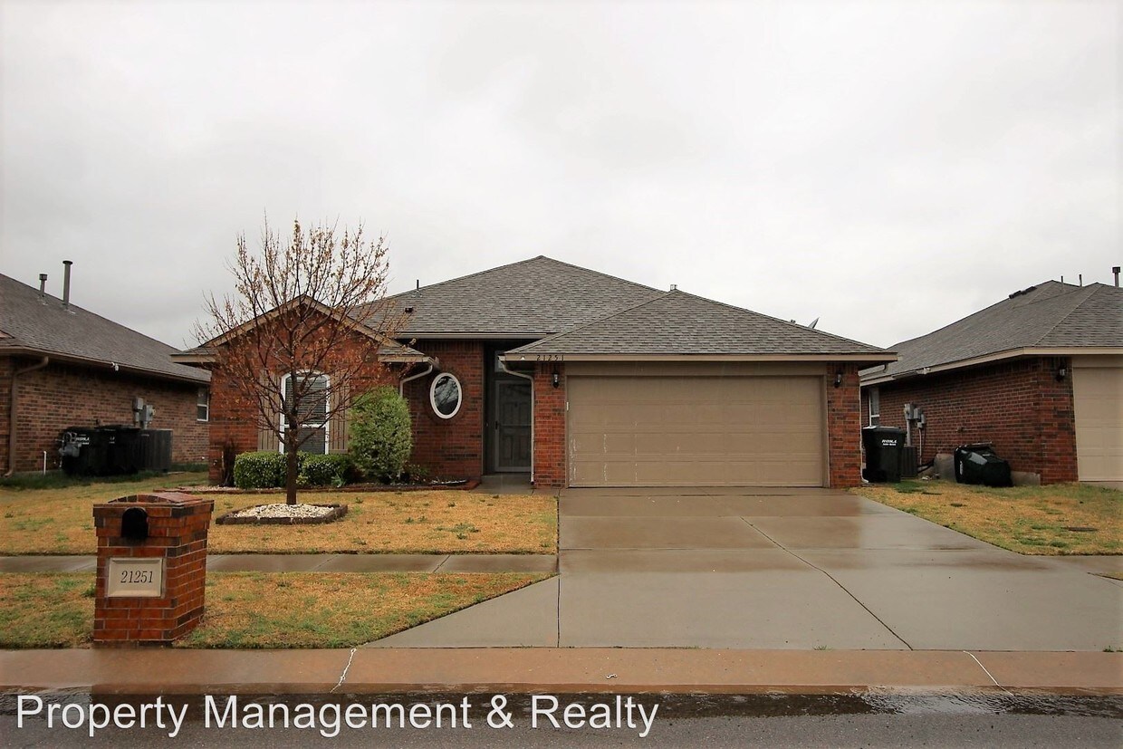 Primary Photo - 3 br, 2 bath House - 21251 River Lark Ln