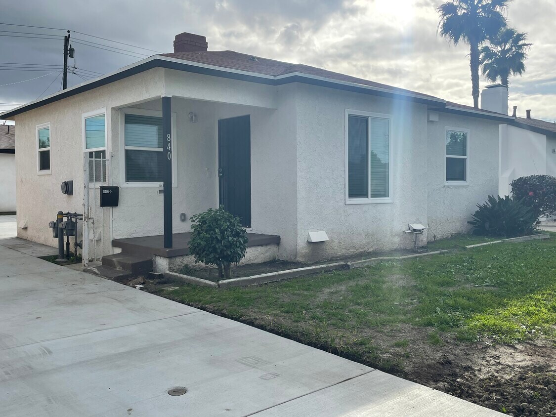 Primary Photo - 840 W 127th Pl