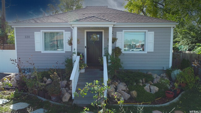 Building Photo - 120 E 350 N