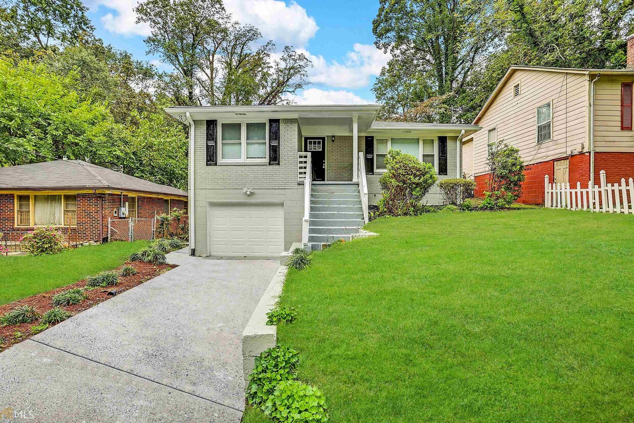 Primary Photo - 1417 Lavender Dr NW