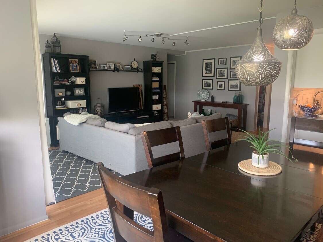 LIving Room/ Dining Room - 10201 Grosvenor Pl