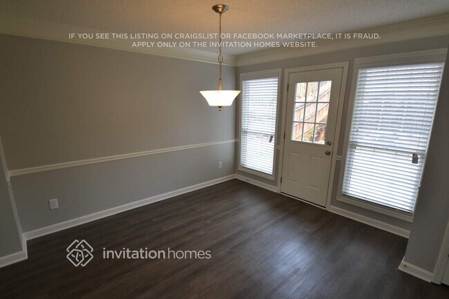 Building Photo - 2697 Chadwick Ln NW