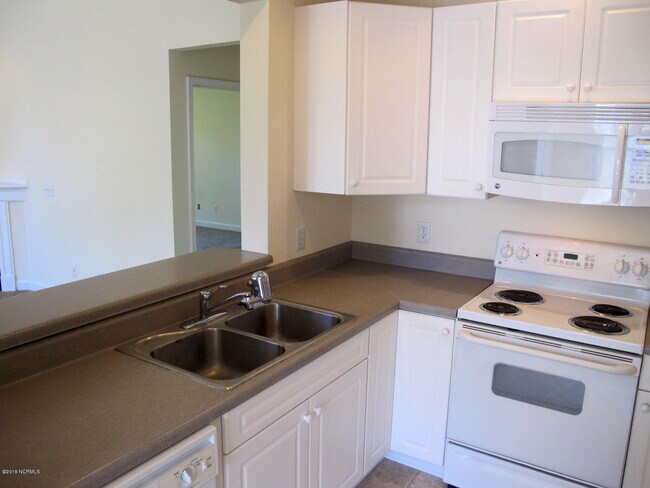 Building Photo - 730 Indica Ct