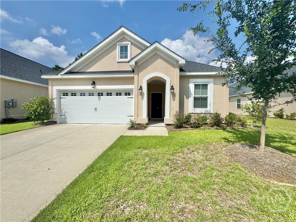 Foto principal - 123 Waterside Ln